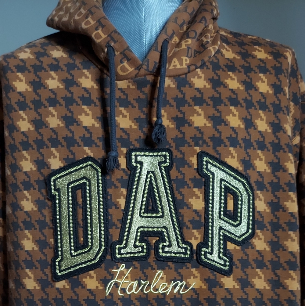 Dapper Dan X GAP | Monogram | Gold / Houndstooth | DAP Embroidered Hoodie - Picture 10 of 13